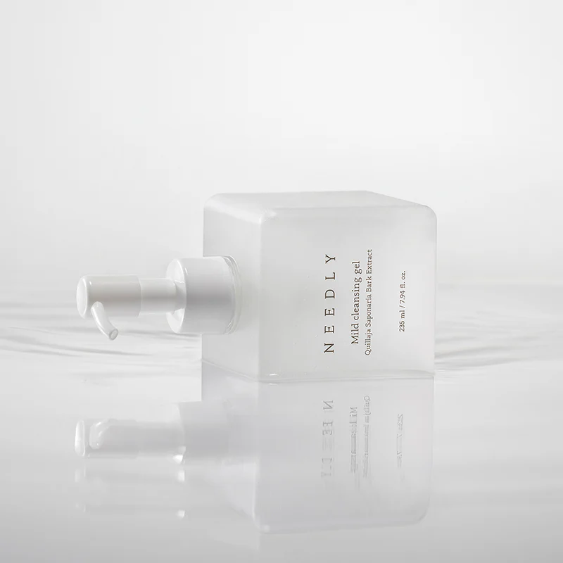 Mild Cleansing Gel - Image 3
